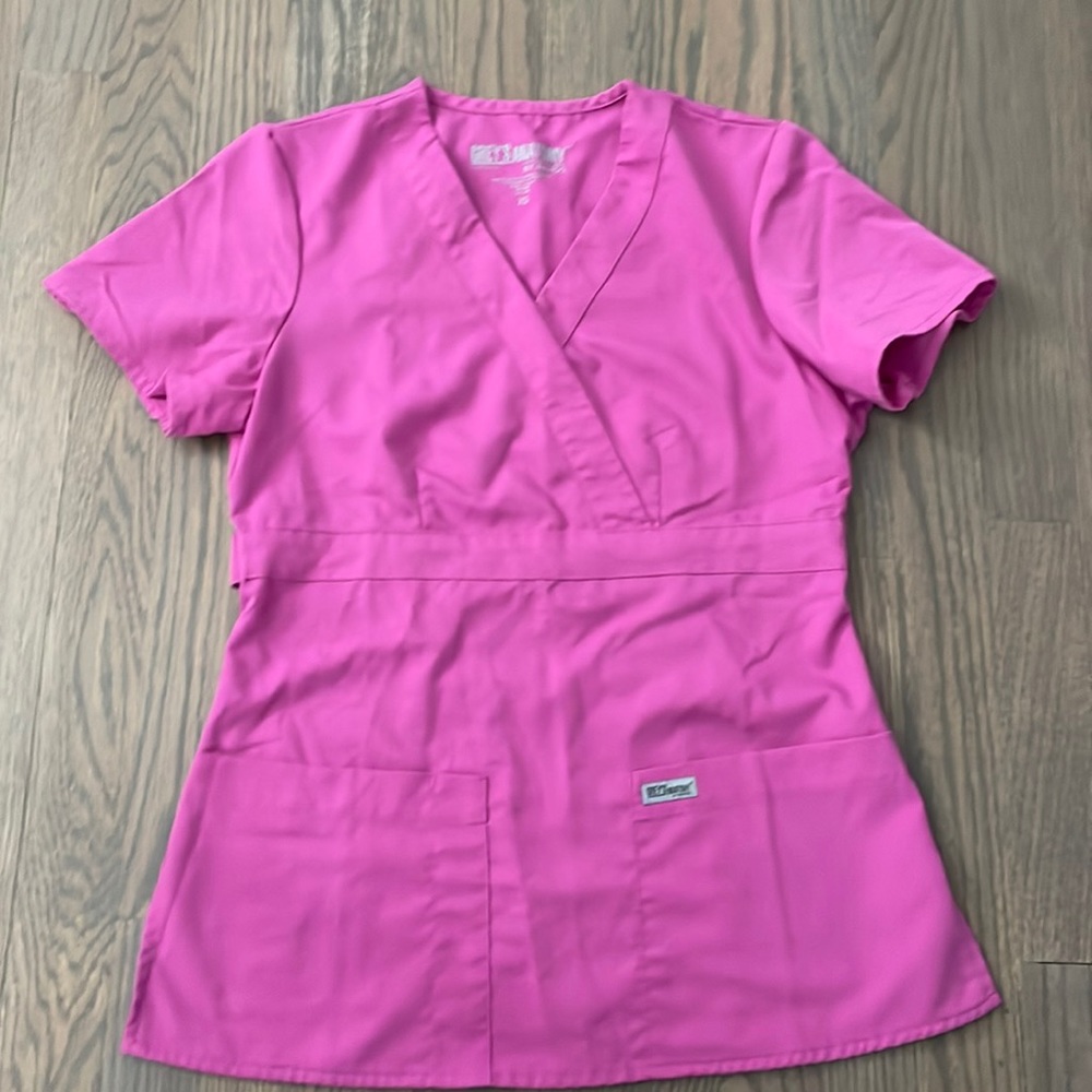 Scrub top